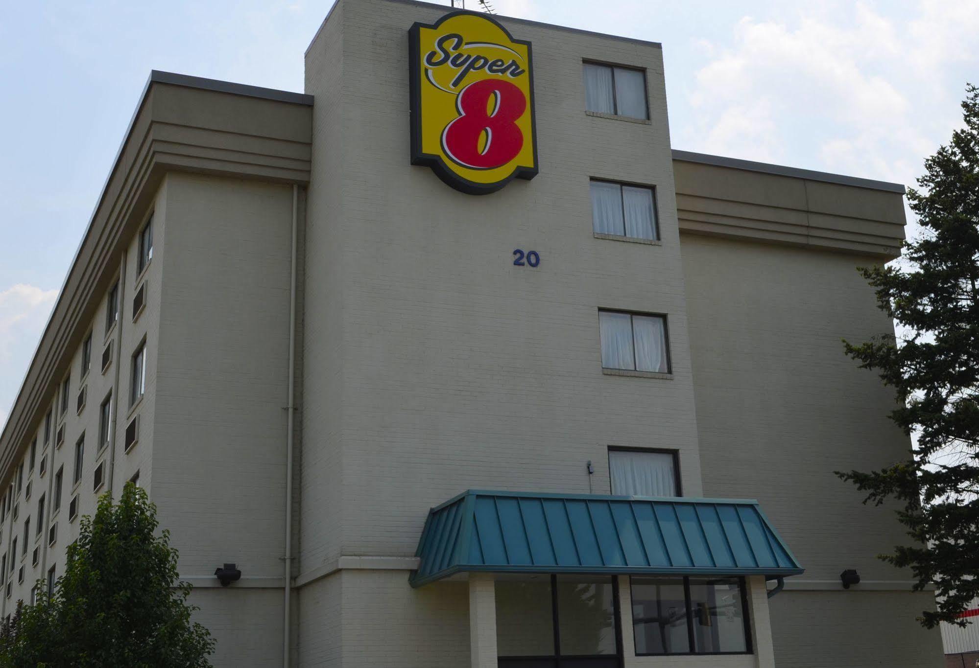 Hotel Super 8 By Wyndham Frederick Zewnętrze zdjęcie