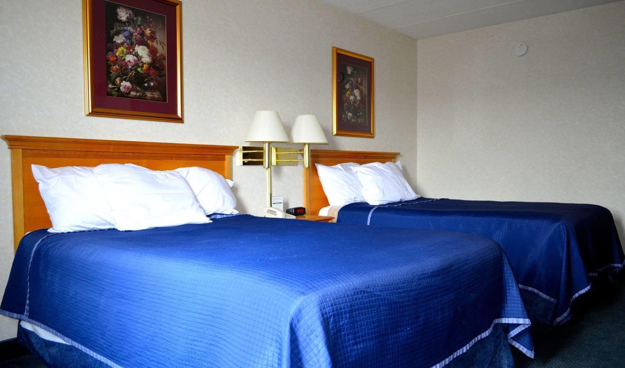 Hotel Super 8 By Wyndham Frederick Zewnętrze zdjęcie